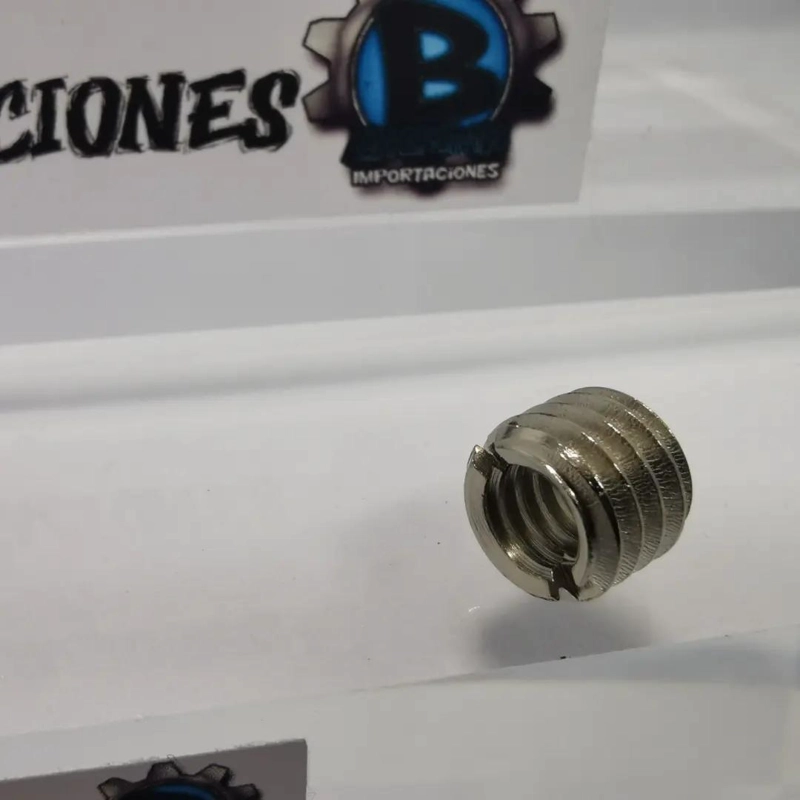 ADAPTADOR DE ROSCA 3/8 MACHO A 1/4 PARA TRIPODES Y CAMARAS - 2