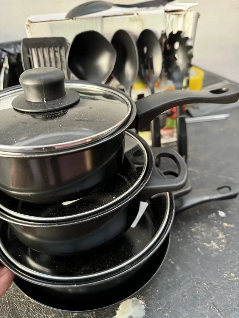 SET DE COCINA COMPLETO CON 13 PIEZAS ANTIADHERENTES PARA USO DIARIO - 2