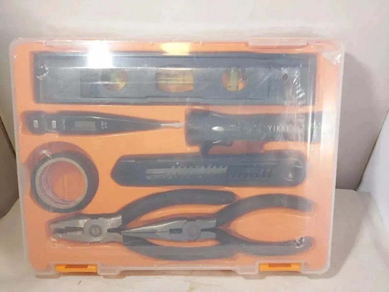 SET DE HERRAMIENTAS COMPLETO 7 PIEZAS CON LINTERNA - 3