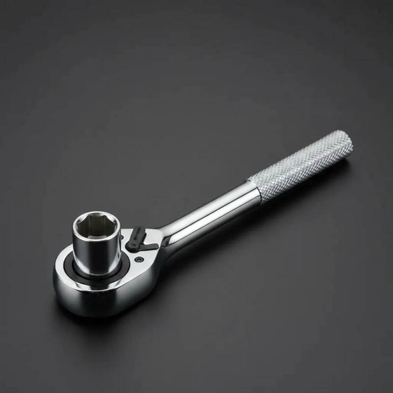KIT DE HERRAMIENTAS DE TUBO Y TRINQUETE 40 PIEZAS - 10