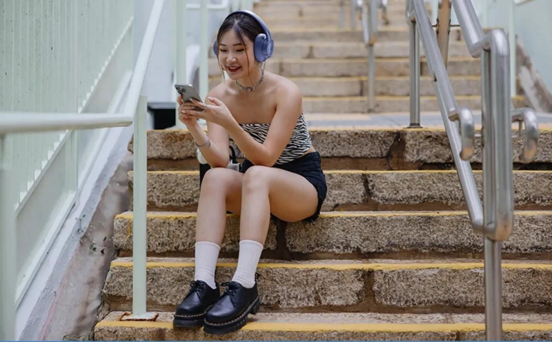 AURICULARES INALAMBRICOS CON SONIDO POTENTE Y DISEÑO ELEGANTE - 6
