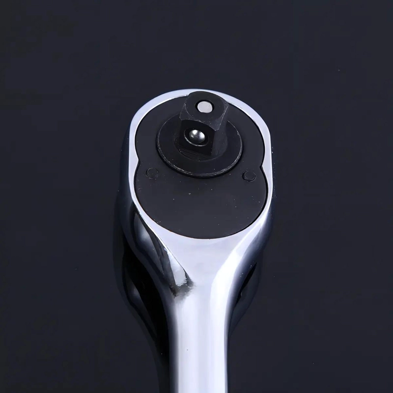 LLAVE CHICHARRA DE 1/2' CON MANGO ANTIDESLIZANTE Y 24 DIENTES - 3