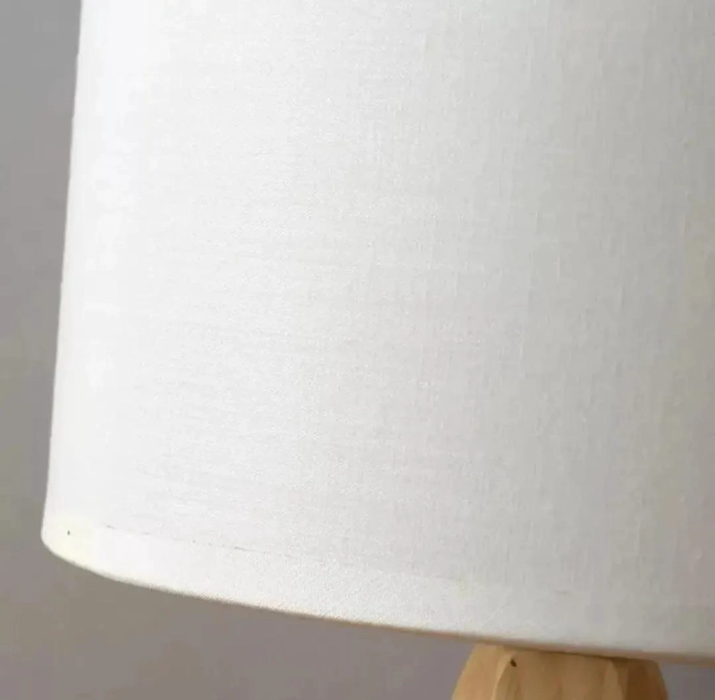 LAMPARA DE NOCHE MODERNA CON BASE DE MADERA Y PANTALLA DE TELA - 4