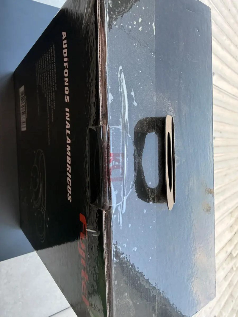 AURICULARES INALAMBRICOS BLUETOOTH CON FM Y AUX - 5