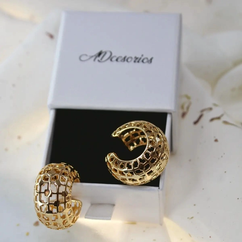 AROS EAR CUFF ENCHAPADOS EN ORO 18K DISEÑO EXCLUSIVO - 1