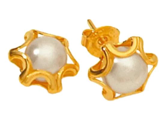 AROS ELEGANTES BAÑADOS EN ORO CON PERLAS SHELL PARA MUJER - 1
