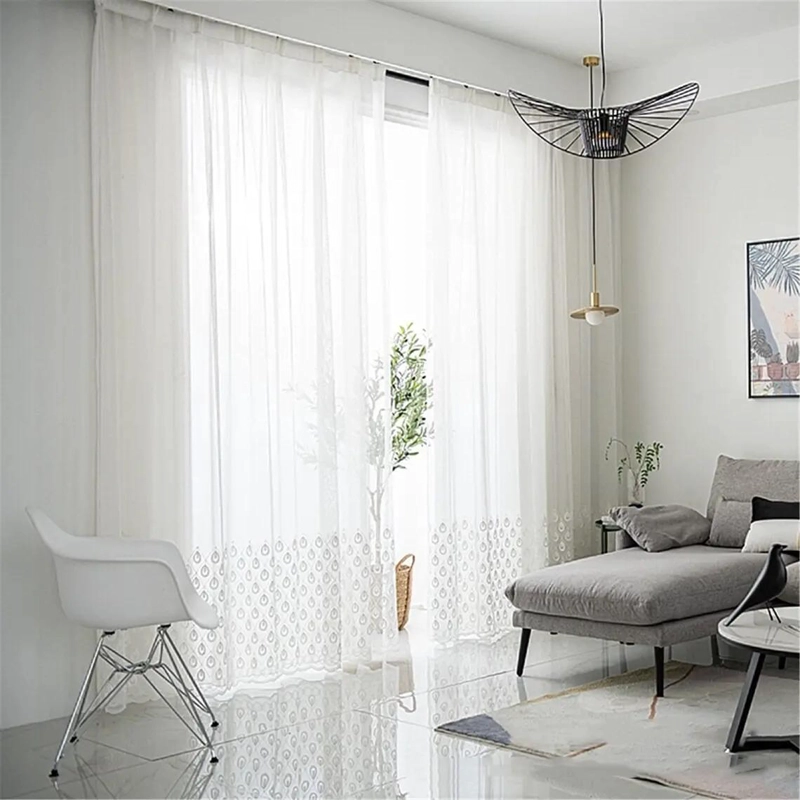 VISILLOS BLANCOS DE LINO CON BORDADO PARA VENTANAS - 1