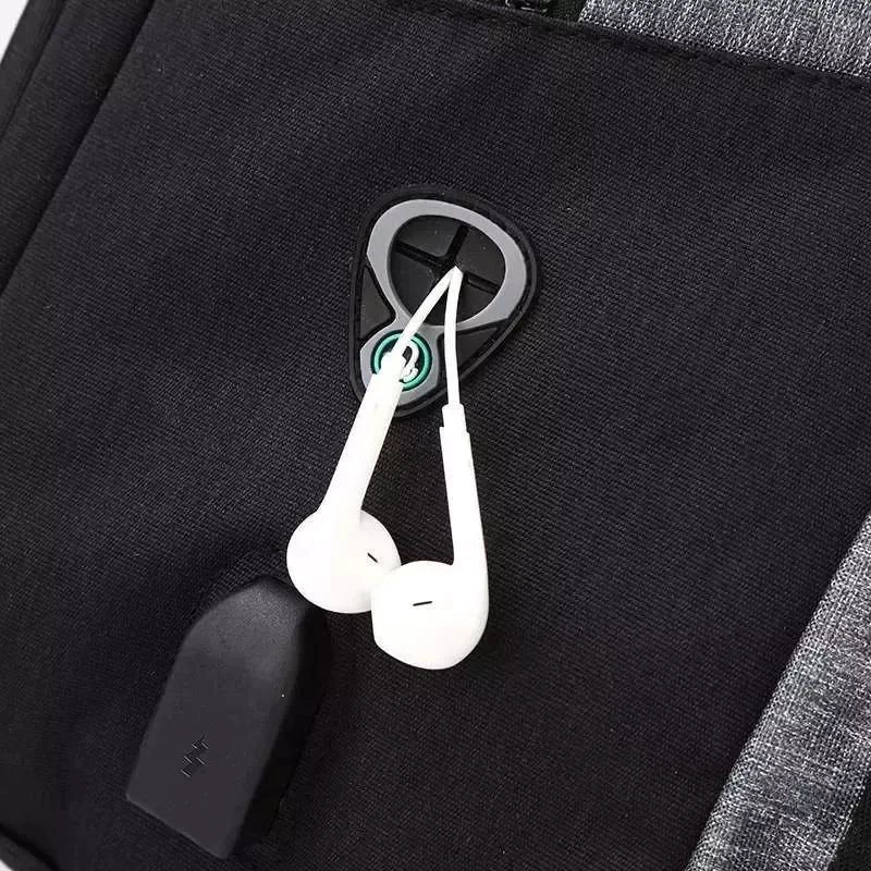 MOCHILA EJECUTIVA IMPERMEABLE CON PROTECCION ANTIRROBO - 6