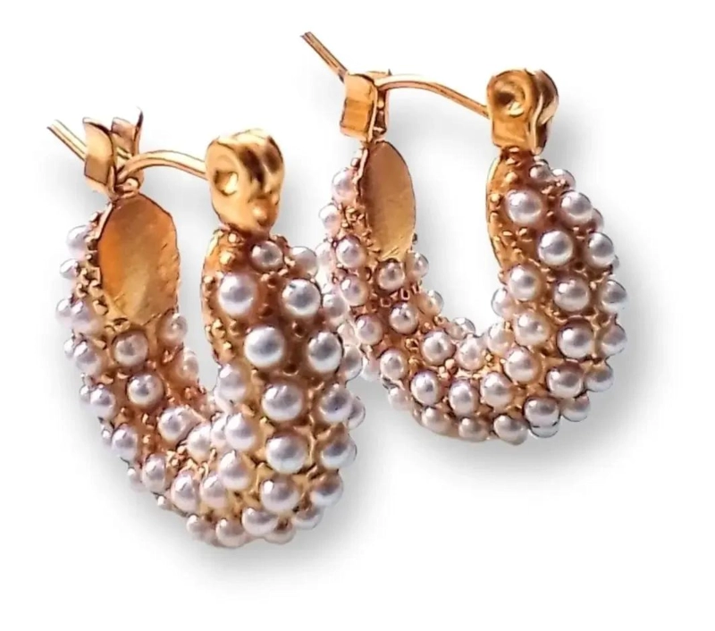 ARGOLLAS HUGGIE CON PERLAS PARA NIÑAS EN ORO 18K - 1