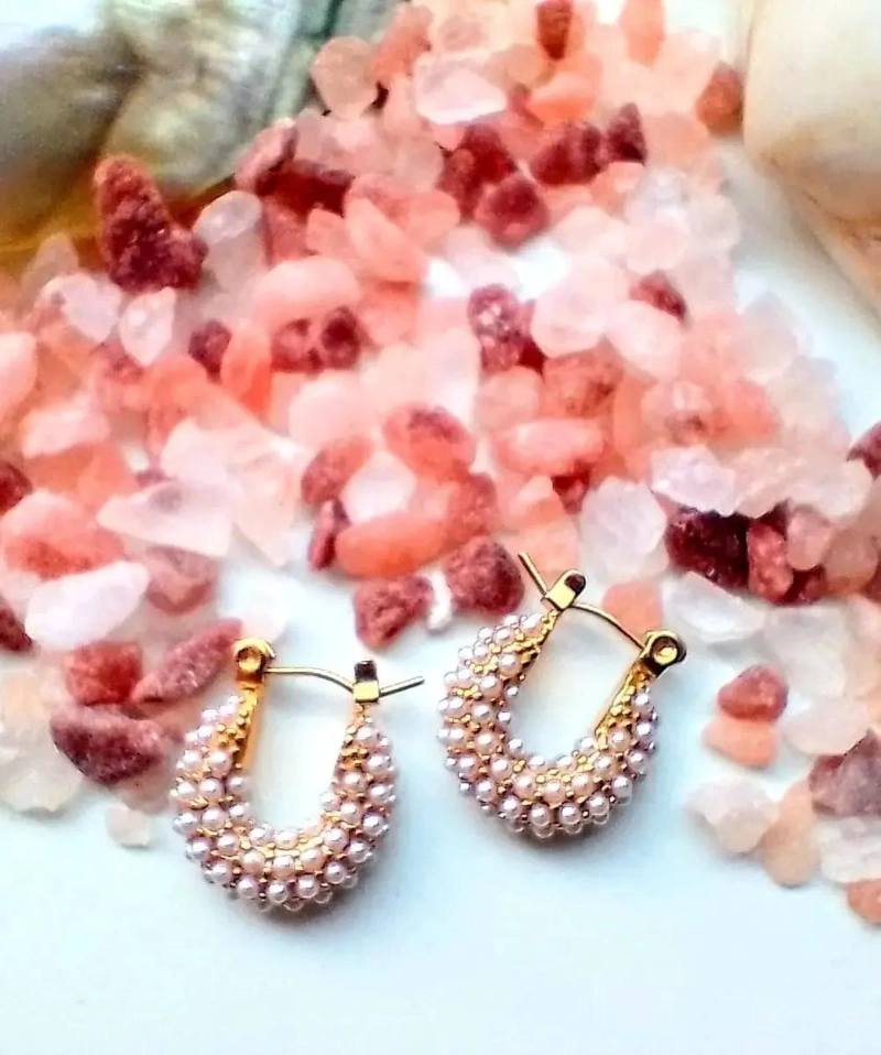ARGOLLAS HUGGIE CON PERLAS PARA NIÑAS EN ORO 18K - 5