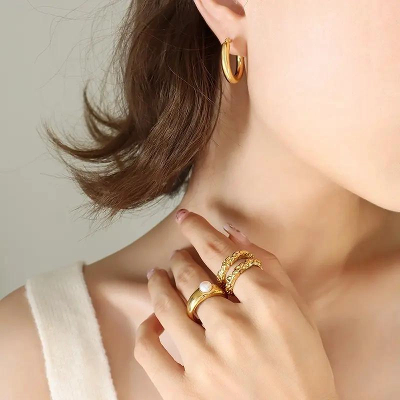 AROS BAÑADOS EN ORO 18K DISEÑO EXCLUSIVO TUBO REDONDO - 3