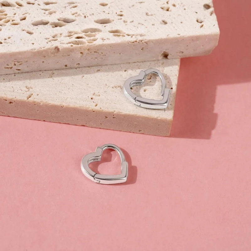 ARGOLLAS DE PLATA 925 EN FORMA DE CORAZON PARA NIÑAS - 3
