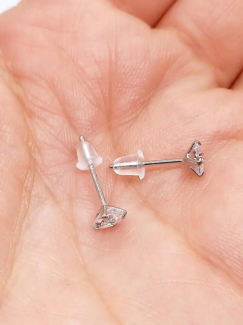 PENDIENTES DE PLATA CON ZIRCONIA 5MM ELEGANTES Y CLASICOS - 5