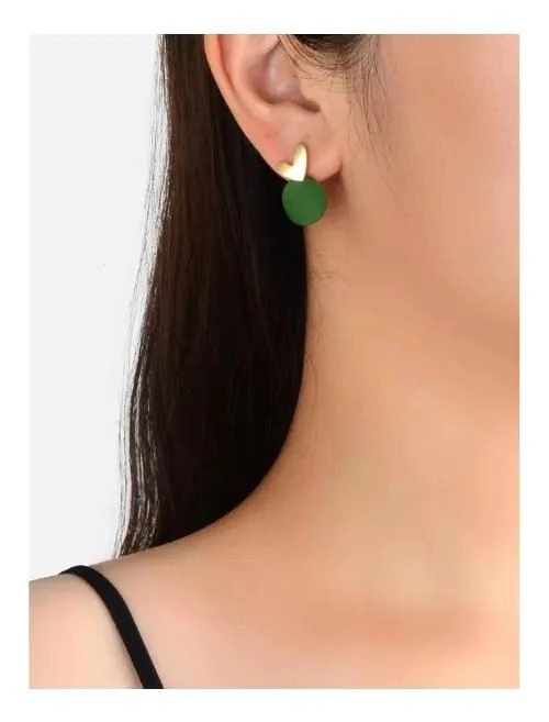 AROS MINIMALISTAS DE CORAZON Y DISEÑO CIRCULAR ELEGANTE - 2