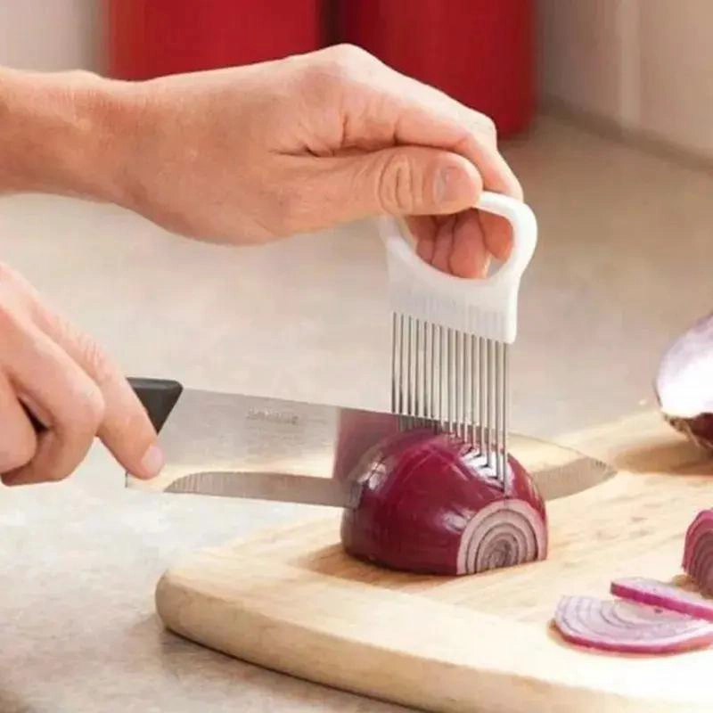 SUJETADOR DE ACERO INOXIDABLE PARA CORTAR FRUTAS Y VERDURAS - 5