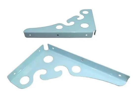 SOPORTES TRIANGULARES DE METAL PARA ESTANTERIAS Y COLGADORES - 8