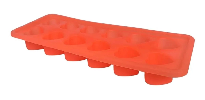PACK DE 3 CUBETERAS DE SILICONA PARA HIELO EN FORMAS DE CORAZON - 1