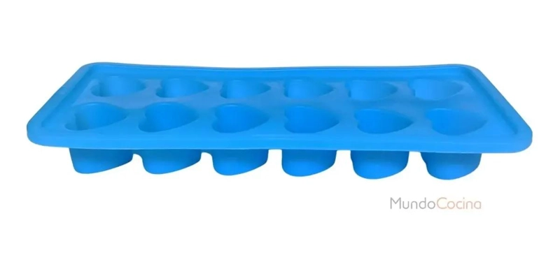 PACK DE 3 CUBETERAS DE SILICONA PARA HIELO EN FORMAS DE CORAZON - 7