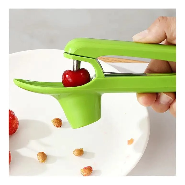 UTENSILIO PARA DESHUESAR ACEITUNAS Y FRUTAS COLOR VERDE - 5