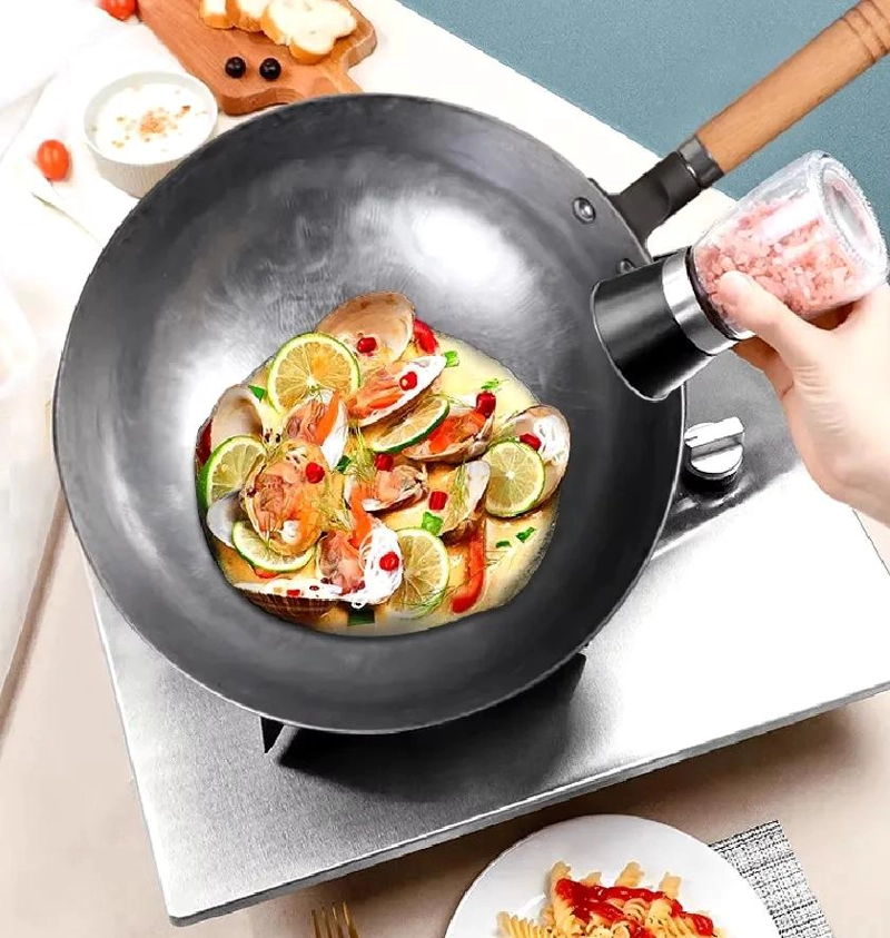 WOK DE ACERO INOXIDABLE CON MANGO DE MADERA 36 CM - 4