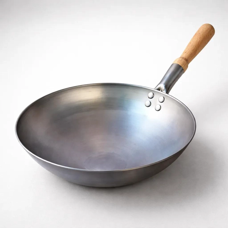 WOK DE ACERO INOXIDABLE CON MANGO DE MADERA 36 CM - 9