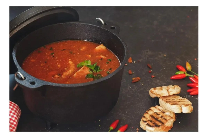 OLLA DE HIERRO FUNDIDO CON TAPA IDEAL PARA COCCION LENTA - 7