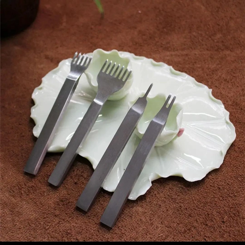 TENEDOR DE ACERO INOXIDABLE PARA CUERO - 4