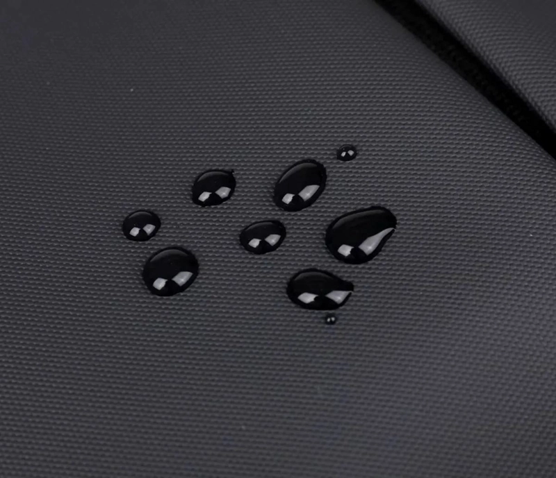 MOCHILA EJECUTIVA IMPERMEABLE CON PUERTO USB Y ANTIRROBO - 5