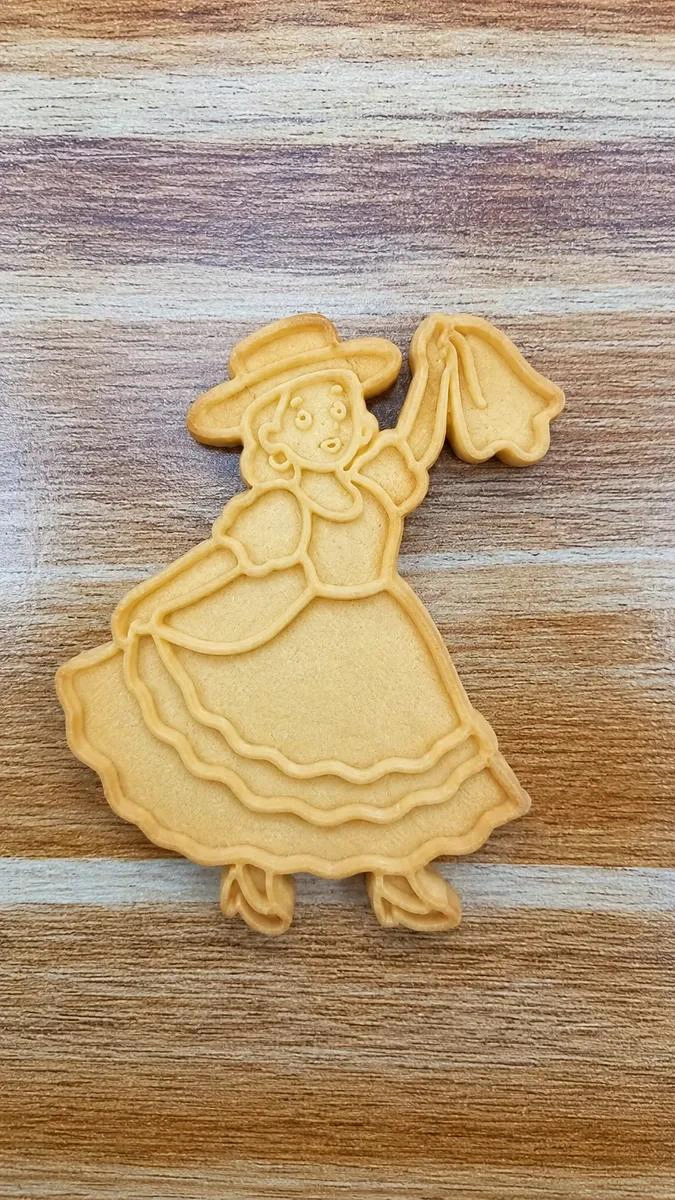 SET DE 5 CORTADORES Y SELLOS PARA GALLETAS CON DISEÑOS PATRIOS DE 8 CM - 3