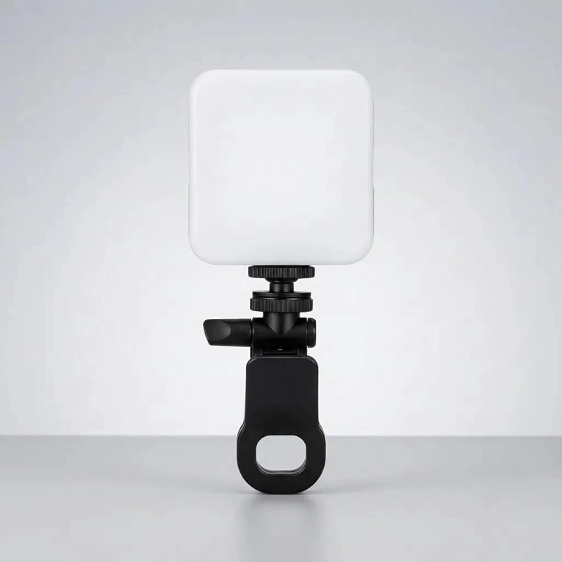 ARO DE LUZ LED PORTATIL CON CLIP PARA CELULAR Y NOTEBOOK - 7
