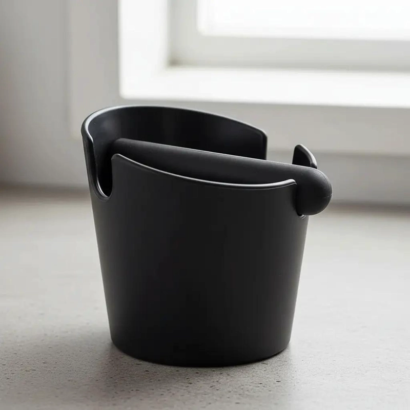 CONTENEDOR DE BASURA DE SILICONA PARA CAFE  CON DISEÑO ANTIDESLIZANTE - 3