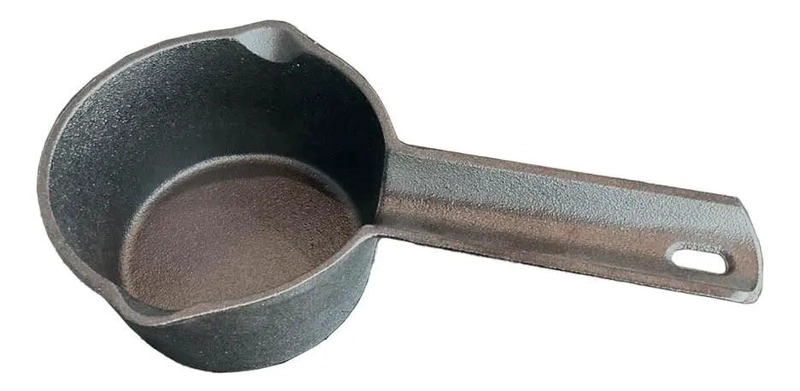 MINI CAZO DE HIERRO FUNDIDO PARA COCINAR 12 CM - 4