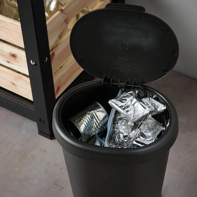 BASURERO COMPACTO CON TAPA PARA RECICLAJE DE 8 LITROS - 6
