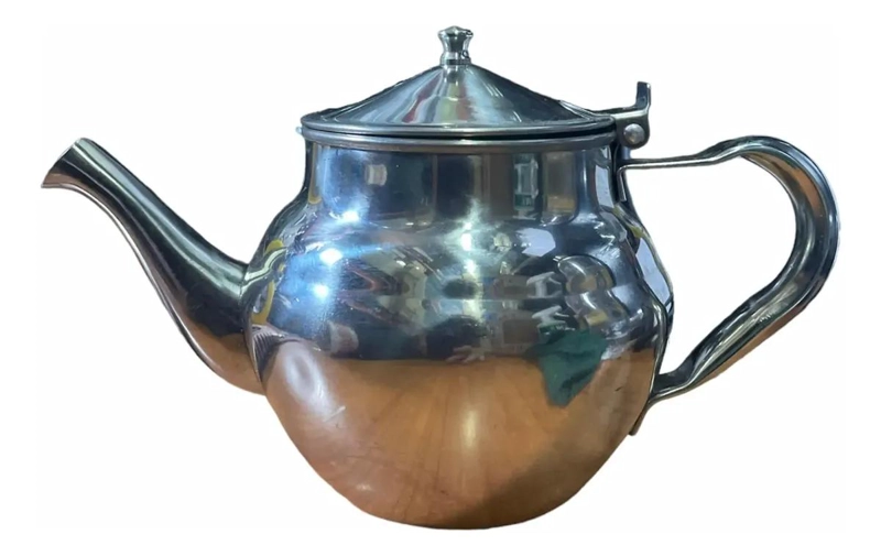 TETERA DE TE  DE ACERO INOXIDABLE 700ML CON PEQUEÑO GOLPE - 1