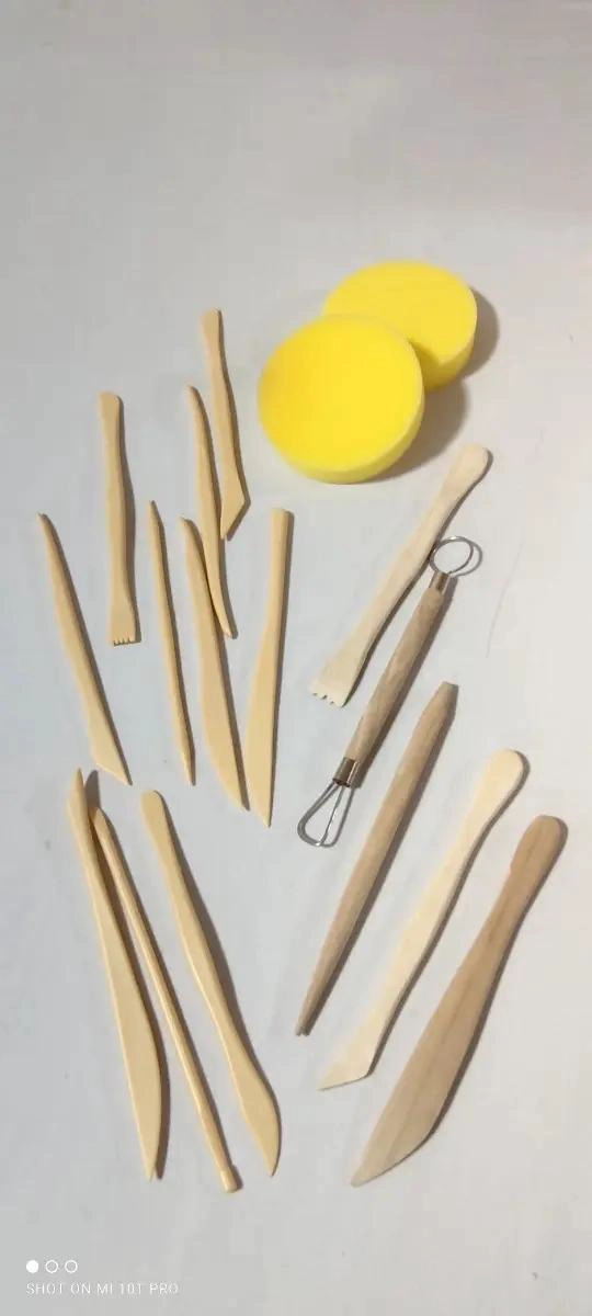 SET DE 17 HERRAMIENTAS PARA MODELADO DE ARCILLA Y GREDA - 1