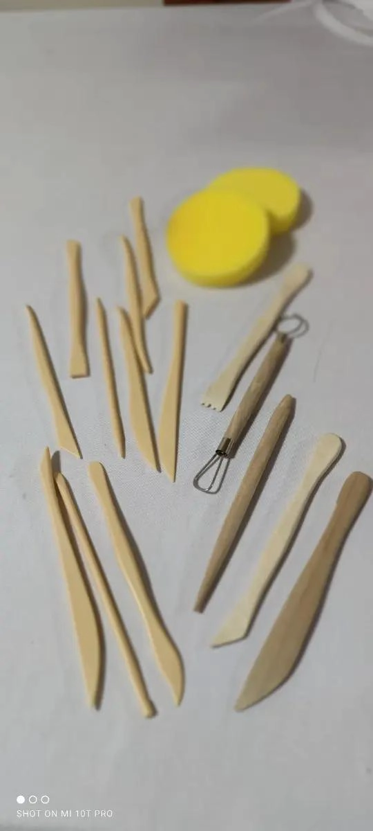 SET DE 17 HERRAMIENTAS PARA MODELADO DE ARCILLA Y GREDA - 2