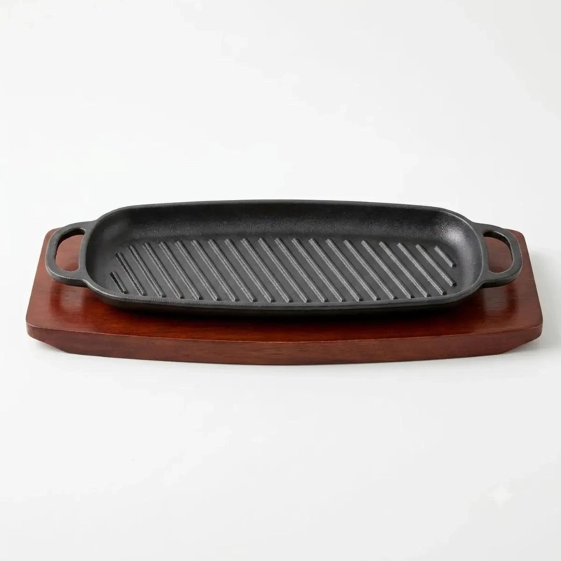 PLANCHA GRILL RECTANGULAR DE HIERRO FUNDIDO 34X15CM CON BASE DE MADERA - 1