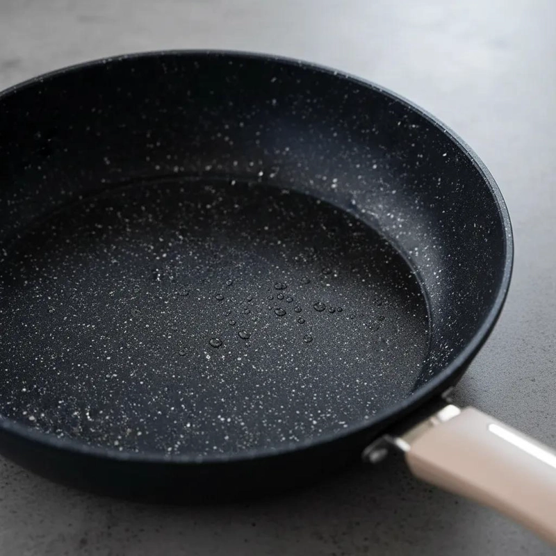 SARTE N DE 28 CM CON SUPERFICIE ANTIADHERENTE Y DISEÑO LIGERO - 5