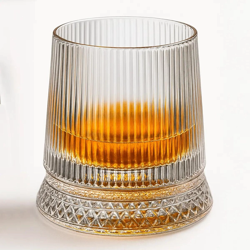VASO GIRATORIO PARA WHISKY CON BASE 360 Y CAPACIDAD DE 280 ML - 1