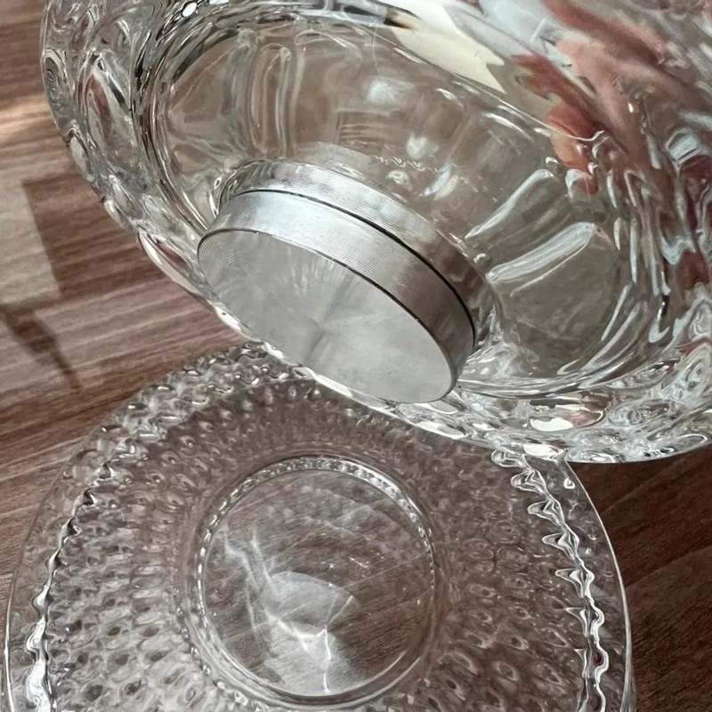 VASO GIRATORIO PARA WHISKY CON BASE 360 Y CAPACIDAD DE 280 ML - 6