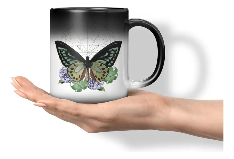 TAZA MAGICA QUE CAMBIA DE COLOR CON AGUA CALIENTE - 1