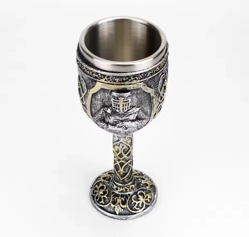 COPA CABALLERO MEDIEVAL DE ACERO INOXIDABLE ELEGANTE - 10