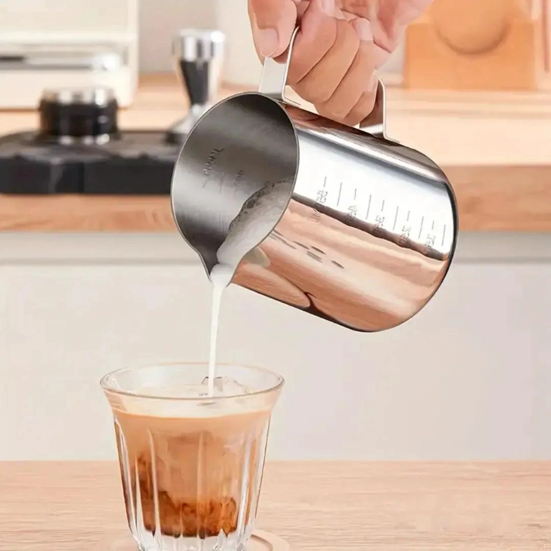 JARRA ESPUMADORA DE LECHE ACERO INOXIDABLE 550 ML PARA BARISTAS - 8