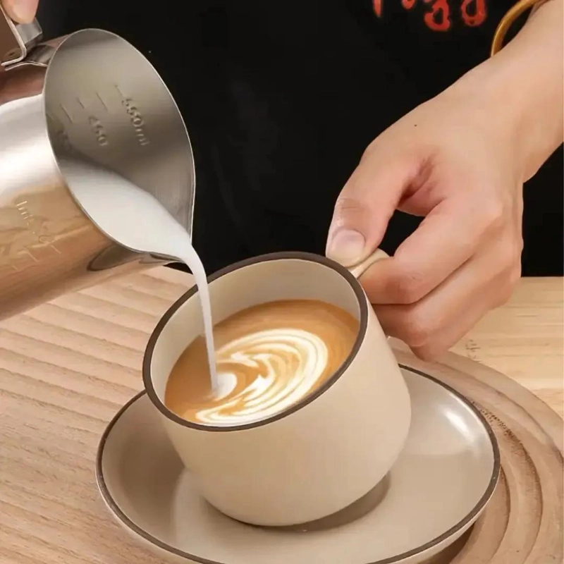 JARRA ESPUMADORA DE LECHE ACERO INOXIDABLE 550 ML PARA BARISTAS - 9