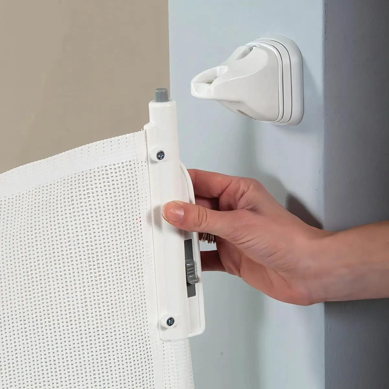 PUERTA RETRACTIL DE SEGURIDAD PARA NIÑOS, COLOR BLANCO - 4