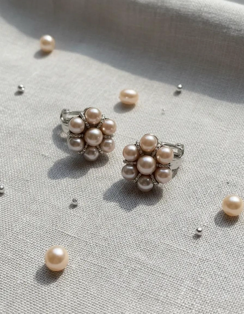 AROS ELEGANTES CON PERLAS DE SWAROVSKI EN TONO BEIGE - 1