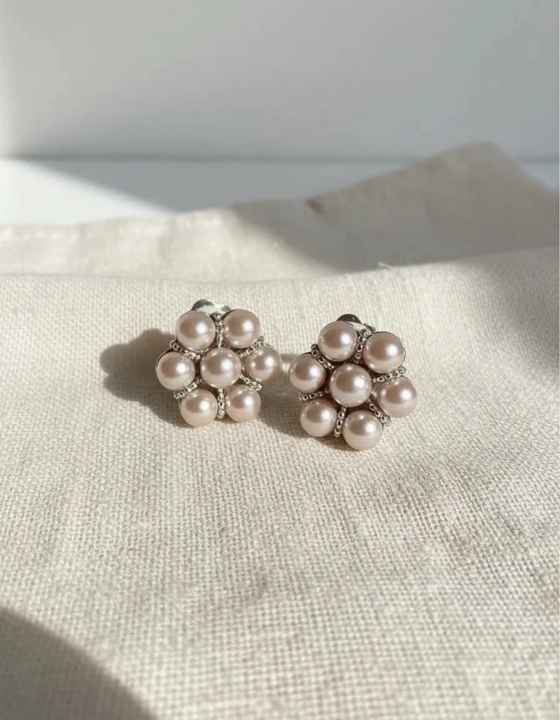 AROS ELEGANTES CON PERLAS DE SWAROVSKI EN TONO BEIGE - 6