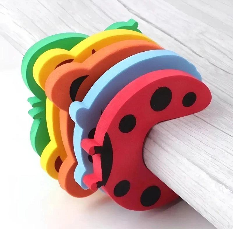 PACK DE 5 PROTECTORES DE PUERTAS Y CAJONES PARA NIÑOS - 5