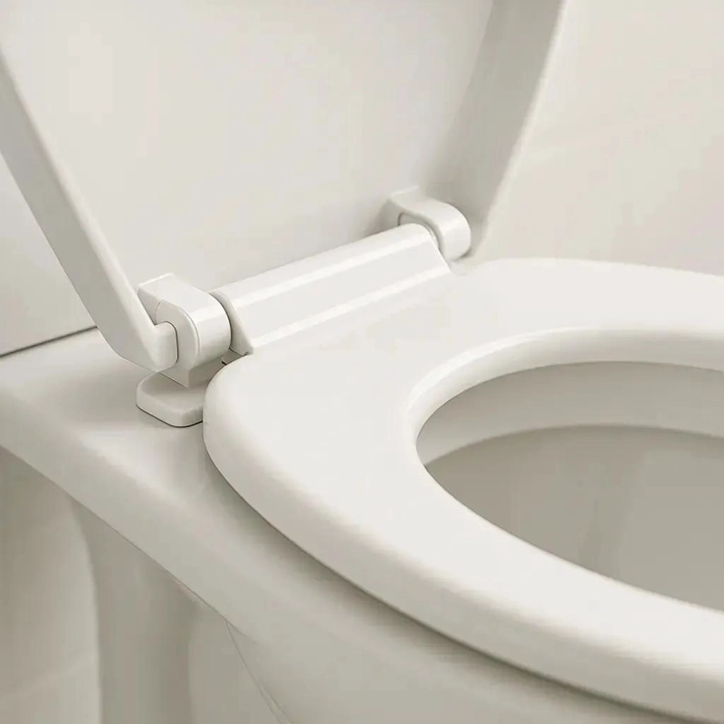 ASIENTO Y TAPA OVALADA PARA BAÑO COLOR BLANCO CON CIERRE SUAVE - 3