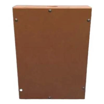 CAJA DE MADERA PARA GUARDAR CORCHOS CON FONDO DESMONTABLE Y VIDRIO - 2
